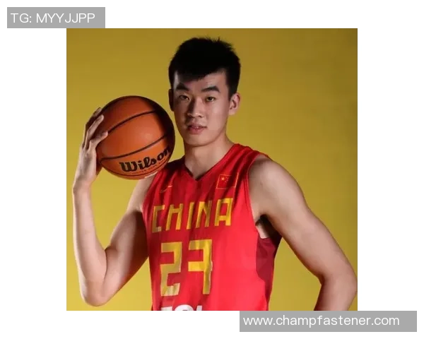 李慕豪：从篮球新星到职业生涯巅峰的励志故事与成长轨迹解析